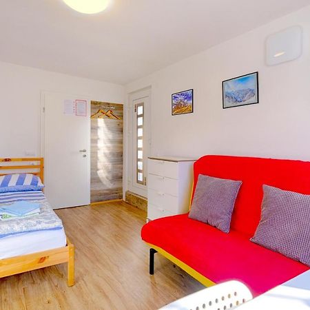 New Studio With Aircon & Free Parking Любляна Екстериор снимка