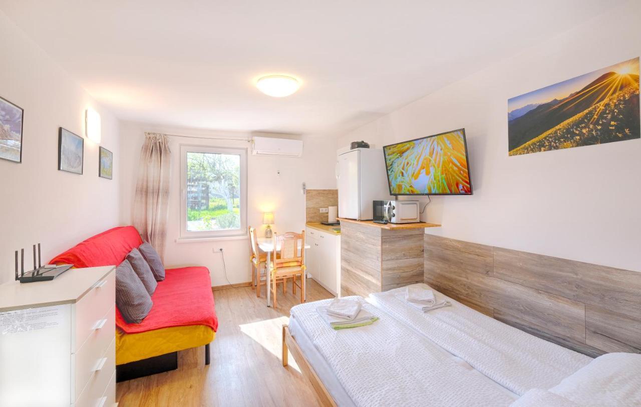 New Studio With Aircon & Free Parking Любляна Екстериор снимка